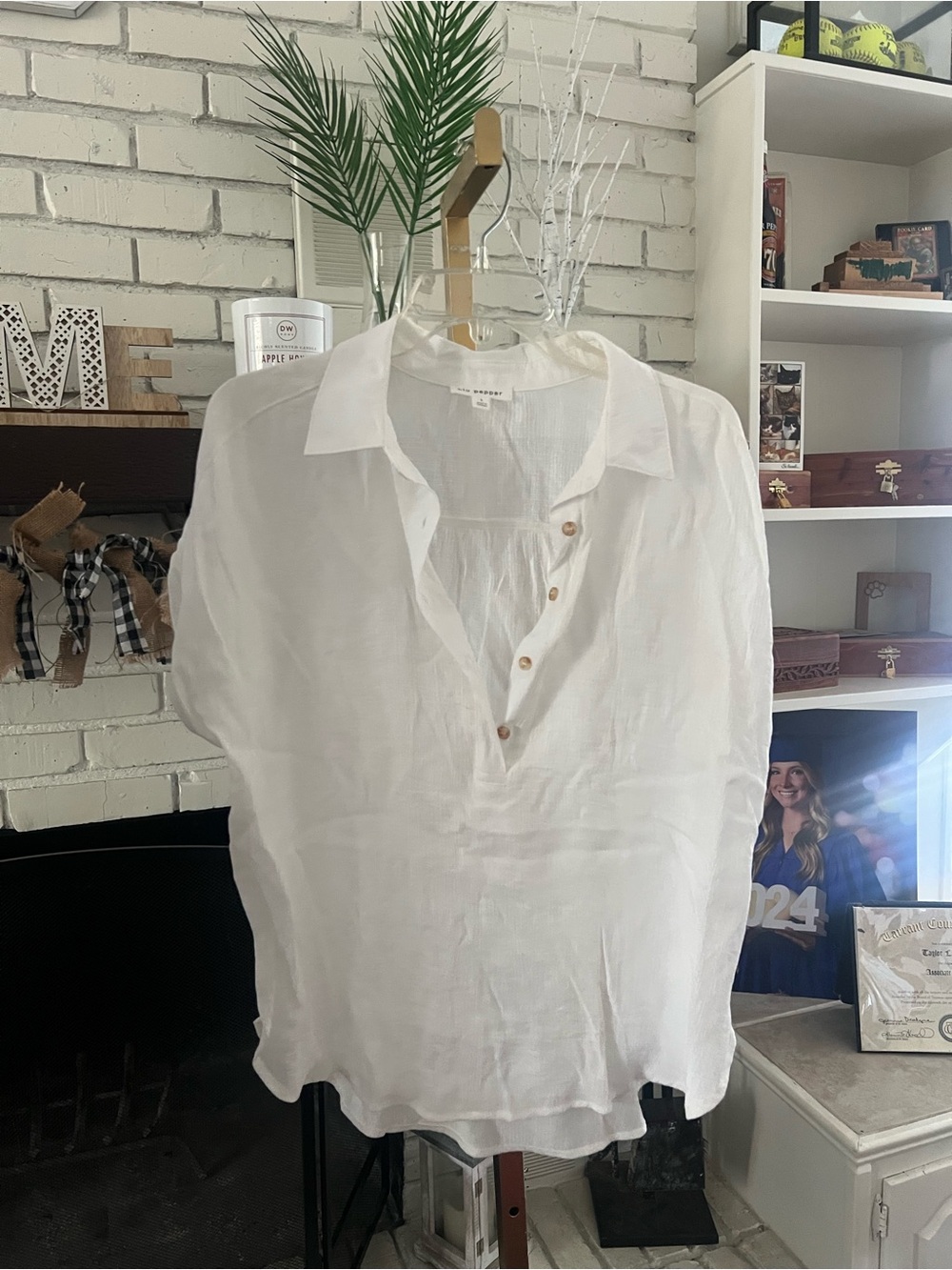 Blu Pepper White Button-Front Tunic Top